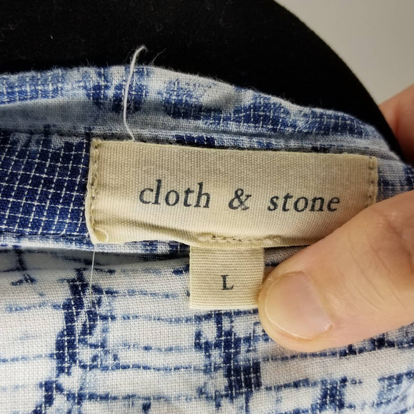 Cloth & Stone Blue and White Button Down Shirt - Picture 3 of 5